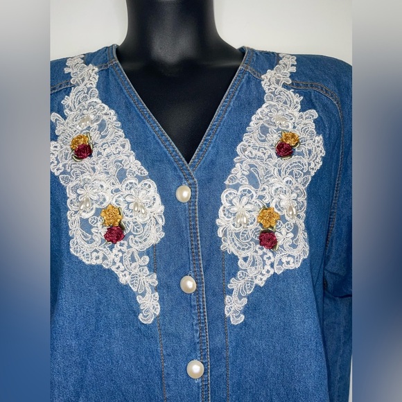 Vintage Lace & Pearl Denim Shirt Size 1X - Picture 3 of 6